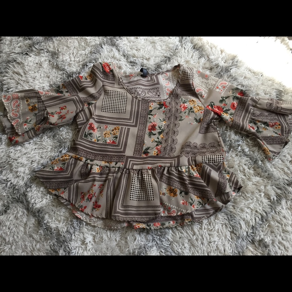 Greyish Brownish Flower Crop Top